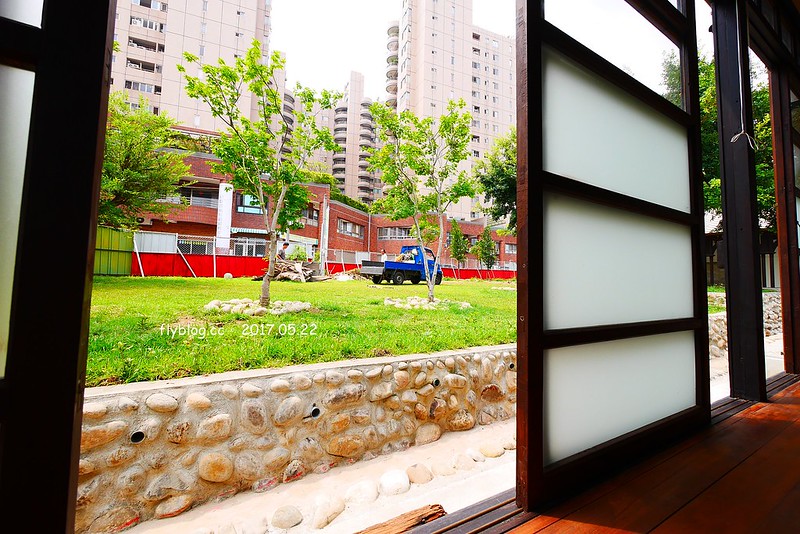 一德洋樓.台中市歷史建築林懋陽故居┃台中北屯美食:百年古蹟再造,結合一德藝文茶館、禧院喜餅、羅布森書蟲房冊惦、布朗尼甜點,未來還會有兒童沙坑和遊戲區 @飛天璇的口袋