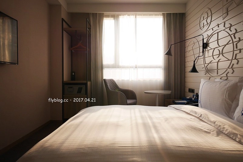 【高雄三民】頭等艙飯店.站前館,高雄兩天一夜小旅行,推薦離高雄火車站最近的頭等艙商務飯店,吃美食、逛街購物都方便 @飛天璇的口袋