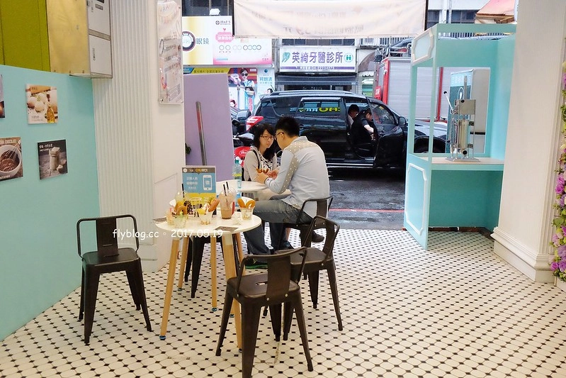 i Chu 愛啾 • 吉拿棒專門店┃:讓人少女心噴發的散步甜點,吉拿棒多種吃法變化,好吃好拍又可以IG上打卡 @飛天璇的口袋