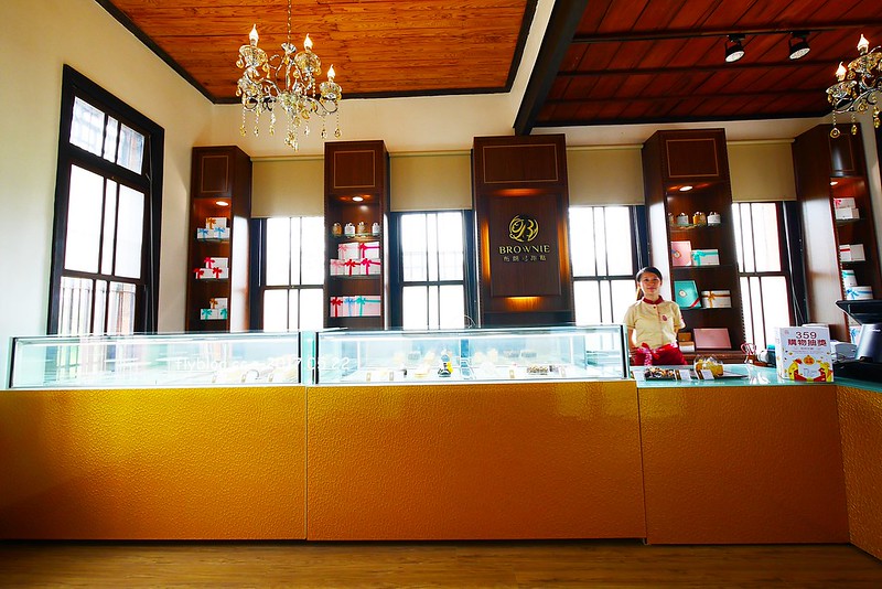 一德洋樓.台中市歷史建築林懋陽故居┃台中北屯美食:百年古蹟再造,結合一德藝文茶館、禧院喜餅、羅布森書蟲房冊惦、布朗尼甜點,未來還會有兒童沙坑和遊戲區 @飛天璇的口袋