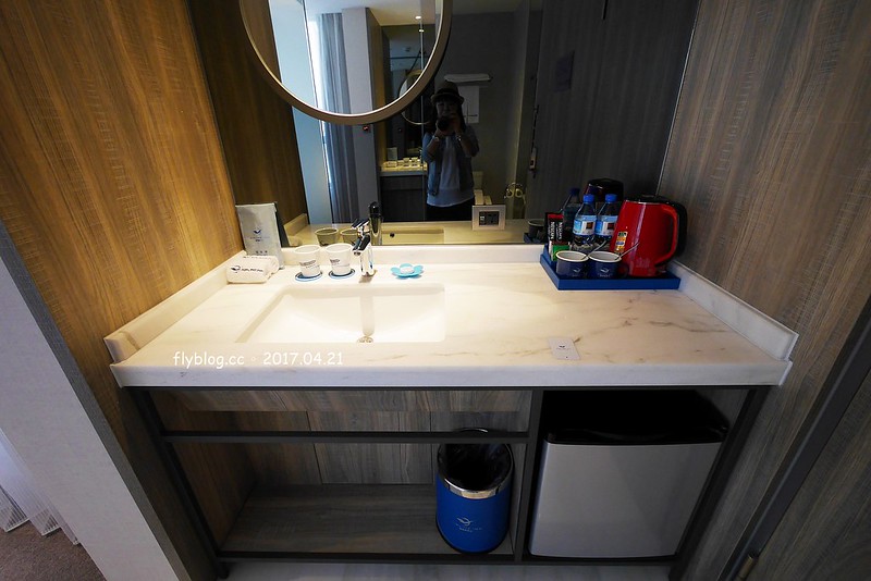 【高雄三民】頭等艙飯店.站前館,高雄兩天一夜小旅行,推薦離高雄火車站最近的頭等艙商務飯店,吃美食、逛街購物都方便 @飛天璇的口袋