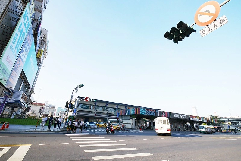 【高雄三民】頭等艙飯店.站前館,高雄兩天一夜小旅行,推薦離高雄火車站最近的頭等艙商務飯店,吃美食、逛街購物都方便 @飛天璇的口袋