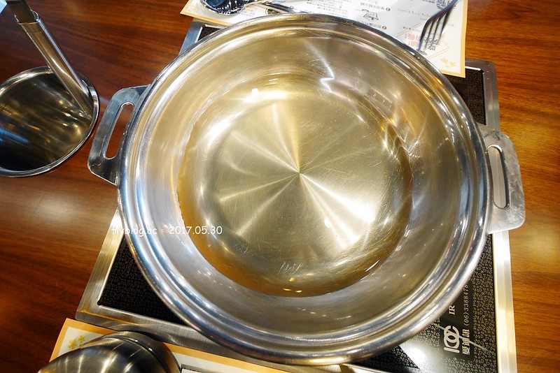 【台中北區】兩餐韓國年糕火鍋,$299元無限量吃到飽!吃完年糕後再做炒飯,中友百貨商圈一樓 @飛天璇的口袋