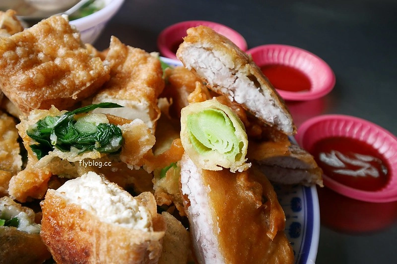 赤水扣仔嗲|位於松柏嶺附近的「赤水扣仔嗲」,有著濃濃古早味的銅板美食 @飛天璇的口袋