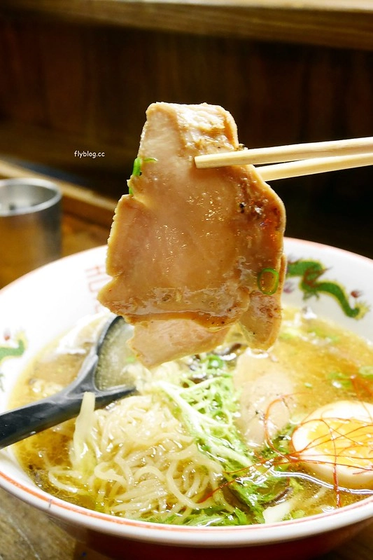 有囍拉麵:從深夜食堂起家的拉麵店,還有日本點餐機投幣點餐 @飛天璇的口袋