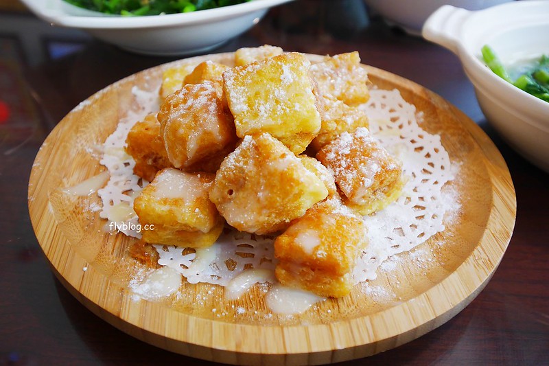 帥鍋冰室┃台中西屯美食:香港人開的港式飲茶餐廳,位於中科商圈福科路,裝潢復古很道味,餐點口味還不錯 @飛天璇的口袋