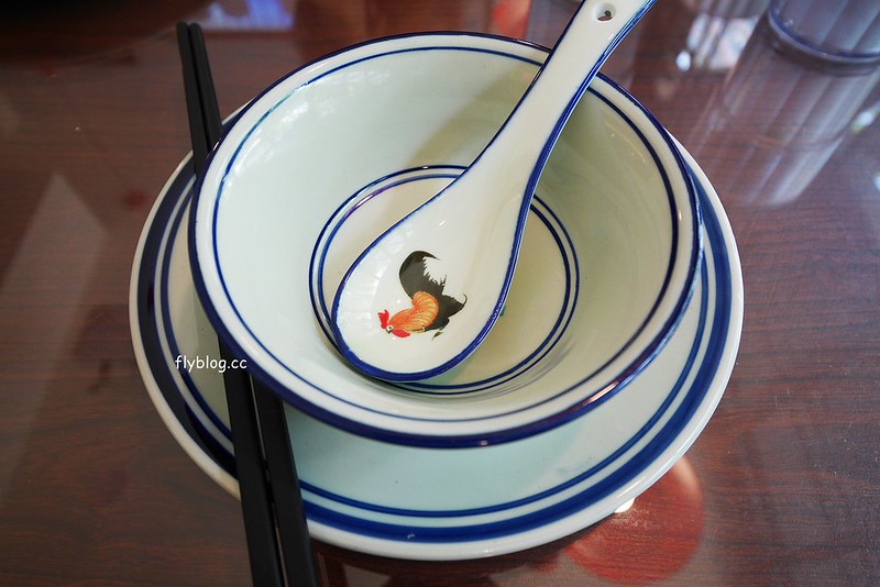 帥鍋冰室┃台中西屯美食:香港人開的港式飲茶餐廳,位於中科商圈福科路,裝潢復古很道味,餐點口味還不錯 @飛天璇的口袋