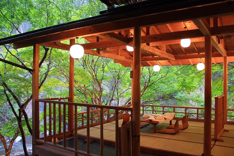 日本京都|高雄錦水亭|京都高雄住宿推薦,溫泉飯店一泊二食,溪邊品嚐京都三大川床料理之一的佳餚 @飛天璇的口袋