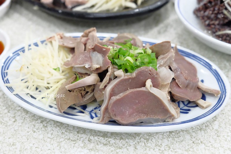 巫董鵝肉┃台中北屯:鵝房宮最新力作,把黃昏市場美食端上桌,各種台灣人最愛的平民小菜都吃的到 @飛天璇的口袋