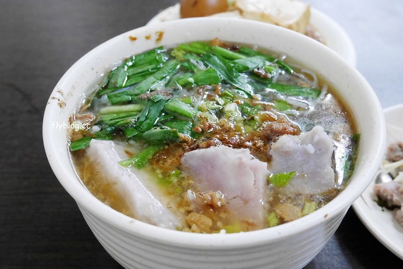 台中西區|珍品小吃.模範街米粉芋很好吃,朋友推薦炒麵台中第一 @飛天璇的口袋