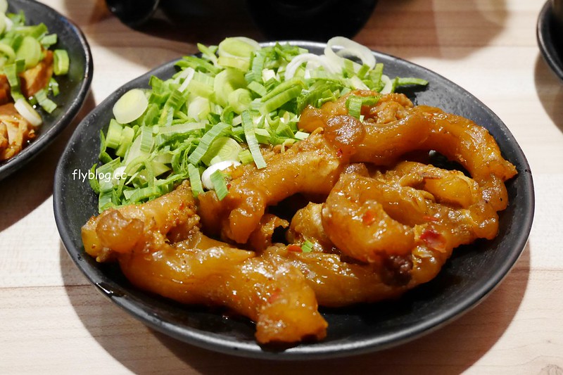 那個鍋.一中店┃台中北區:一個人也可以吃麻辣鍋,還有手工麵無限吃到飽,一中店試賣期間全面5折 @飛天璇的口袋