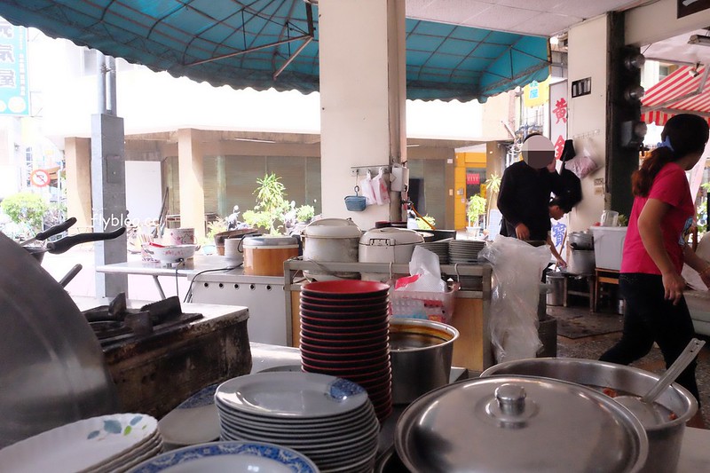 嘉義東區|三代西市米糕:嘉義小吃一路吃,同場加映嘉義小吃美食:西市老店筒仔米糕、阿坤師土魠魚羹、蘇記傳統紅豆餅、貓尾巴Cat’s Tail @飛天璇的口袋