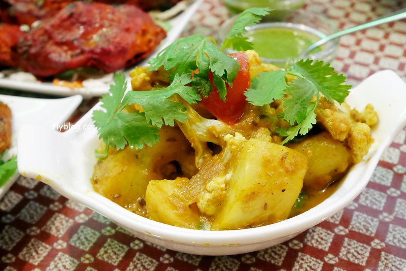 斯里印度餐廳.SREE INDIA PALACE┃台中西區:台中正宗印度料理,主廚是道地印度人,每一道都很入味又下飯 @飛天璇的口袋