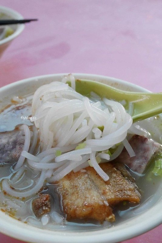 勸濟堂白帶魚米粉湯|週末才出現的隱藏版美食,平日10人才接受預約,食尚玩家也有採訪報導 @飛天璇的口袋