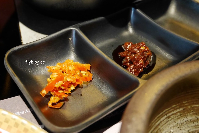 嗑肉石鍋┃台中南屯:一個人也可以享用小火鍋,肉質不錯海鮮有誠意,只是不喜歡吧檯設計 @飛天璇的口袋