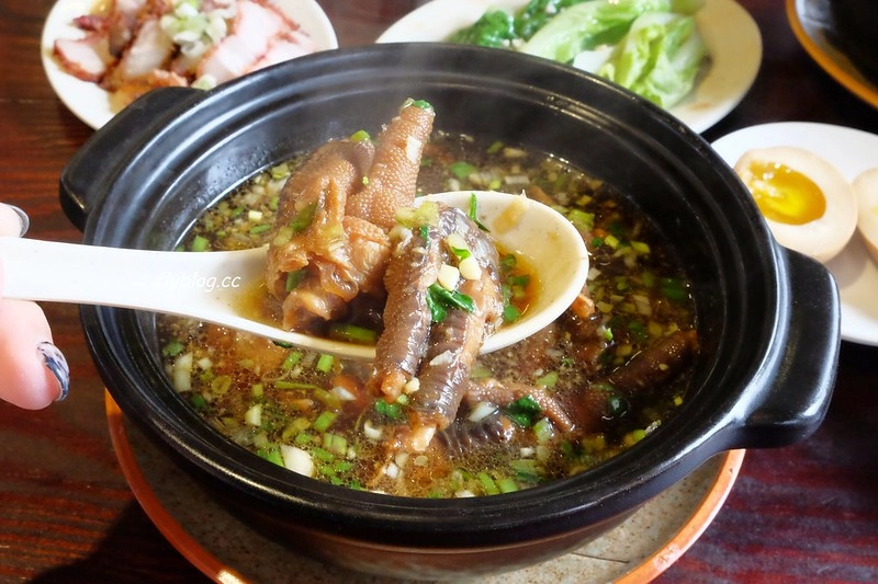 台中南屯|台客燒肉粥,復刻懷舊農村氛圍的銅板美食,台中米其林必比登推薦 @飛天璇的口袋