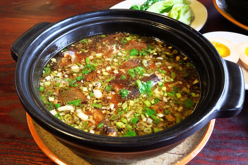 台中南屯|台客燒肉粥,復刻懷舊農村氛圍的銅板美食,台中米其林必比登推薦 @飛天璇的口袋