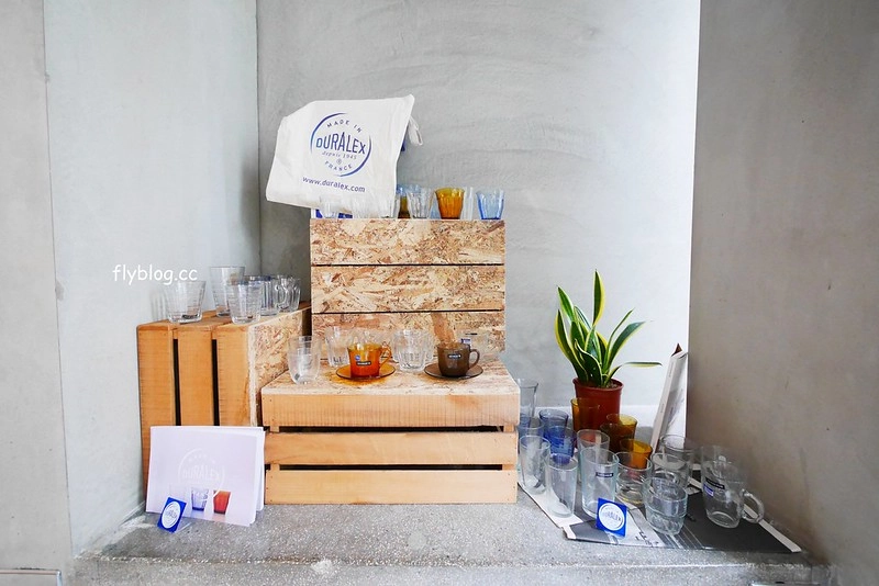 台中中區|Fleet Street 艦隊街咖啡,點咖啡送一份早餐,每天早上10點前,免費插頭Wifi無限使用 @飛天璇的口袋