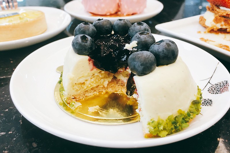 SJS法式甜點┃台中北區:主廚擁有法式藍帶證照,引進歐美開放式廚房,中區也吃的到精美的法式甜點 @飛天璇的口袋