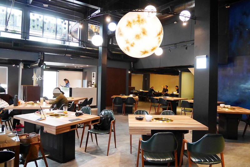 悠熹燒肉:公益路燒肉餐廳新亮點,裡面居然還有一顆大月球,餐點高價位表現不差 @飛天璇的口袋