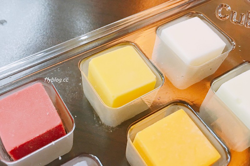 彩虹方塊起司.Rainbow Cube Cheese┃全家便利商店Family Mart限定,韓國原裝進口彩虹方塊,9種口味色彩繽紛 @飛天璇的口袋