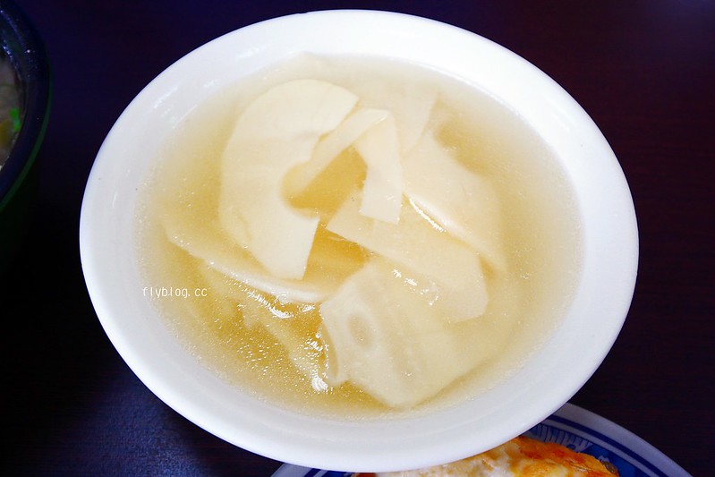 南屯蕭爌肉飯┃台中南屯:台中最大的永春東路旗艦店,爌肉飯是台中人的早餐,道地小吃好吃又不貴 @飛天璇的口袋