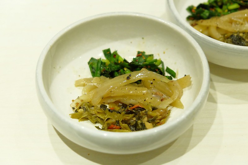 赤鬼牛排@台灣大道店┃台中西區:全新純白店面更亮眼,環境升級餐點也升級 @飛天璇的口袋