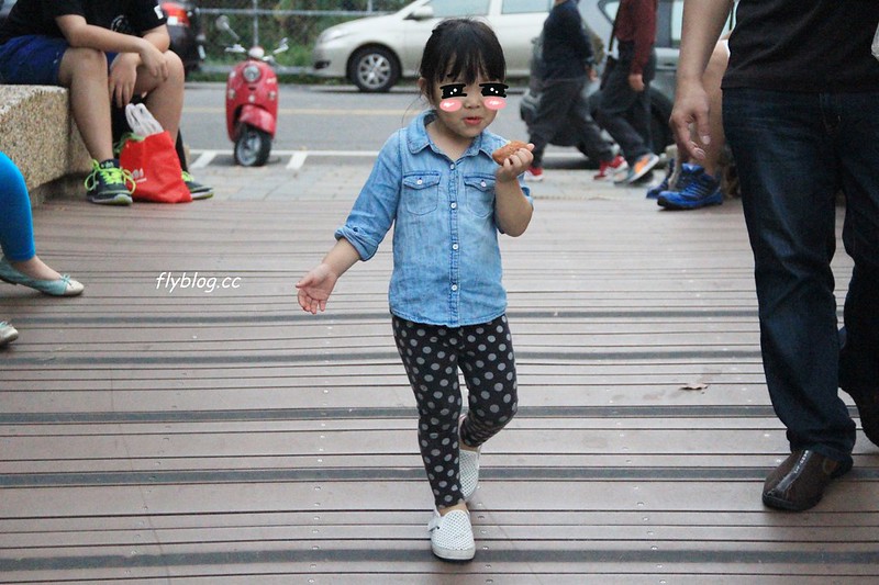 胖貓爆漿雞蛋糕┃台中北屯:可愛的貓咪造型雞蛋糕,北屯新都公園旁邊餐車,週未假日才會出現擺攤 @飛天璇的口袋