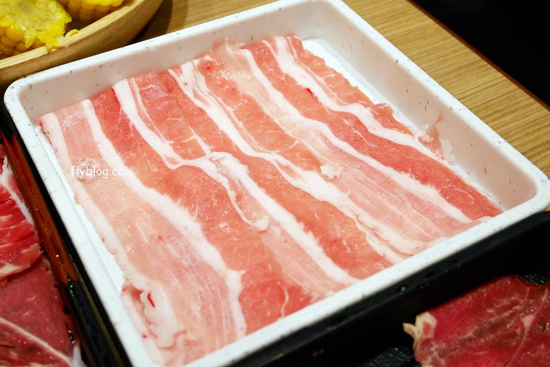 【台中西屯】涮乃葉,$468元起黑毛牛吃到飽,多達20種新鮮蔬菜無限取用 @飛天璇的口袋