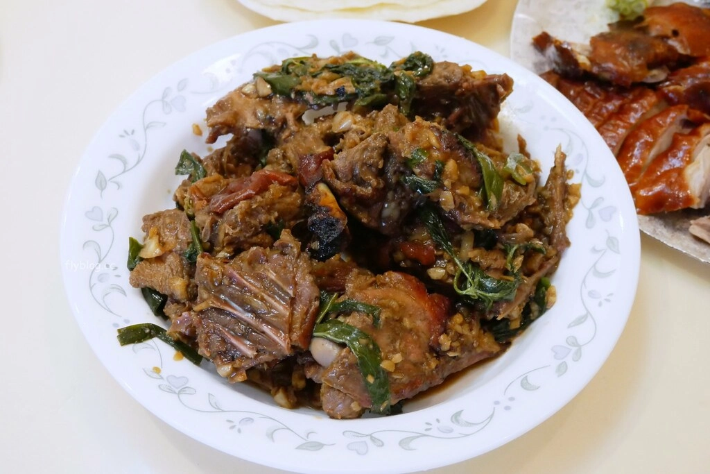台中北屯|金饌烤鴨.網路票選全台烤鴨第二名,一鴨二吃還有干鍋燒鴨 @飛天璇的口袋