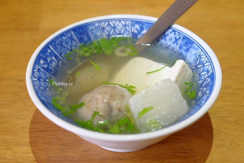 台中南屯|資豐美食.南屯市場萬和宮後方,油飯在地飄香近60年 @飛天璇的口袋