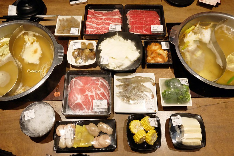 祥富水產沙茶火鍋超市┃台中北區:一個人$30元火鍋湯底,自已到超市買食材煮火鍋,享受在家煮火鍋的概念,中友百貨地下三樓 @飛天璇的口袋