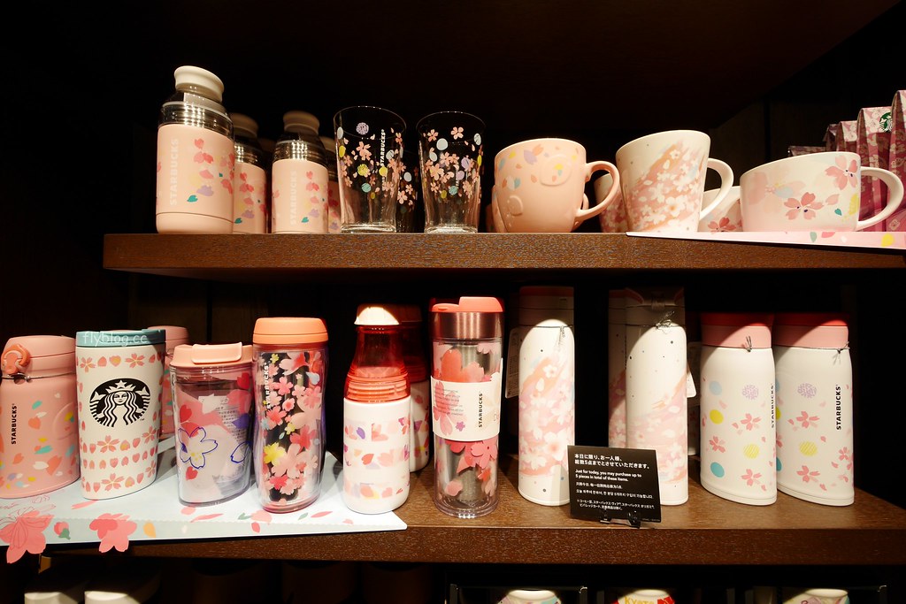 日本京都|二年坂星巴克.全球唯一有榻榻米座椅的星巴克,京都二年坂ヤサカ茶屋店 @飛天璇的口袋