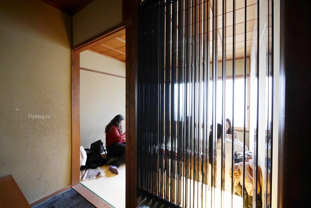 日本京都|二年坂星巴克.全球唯一有榻榻米座椅的星巴克,京都二年坂ヤサカ茶屋店 @飛天璇的口袋