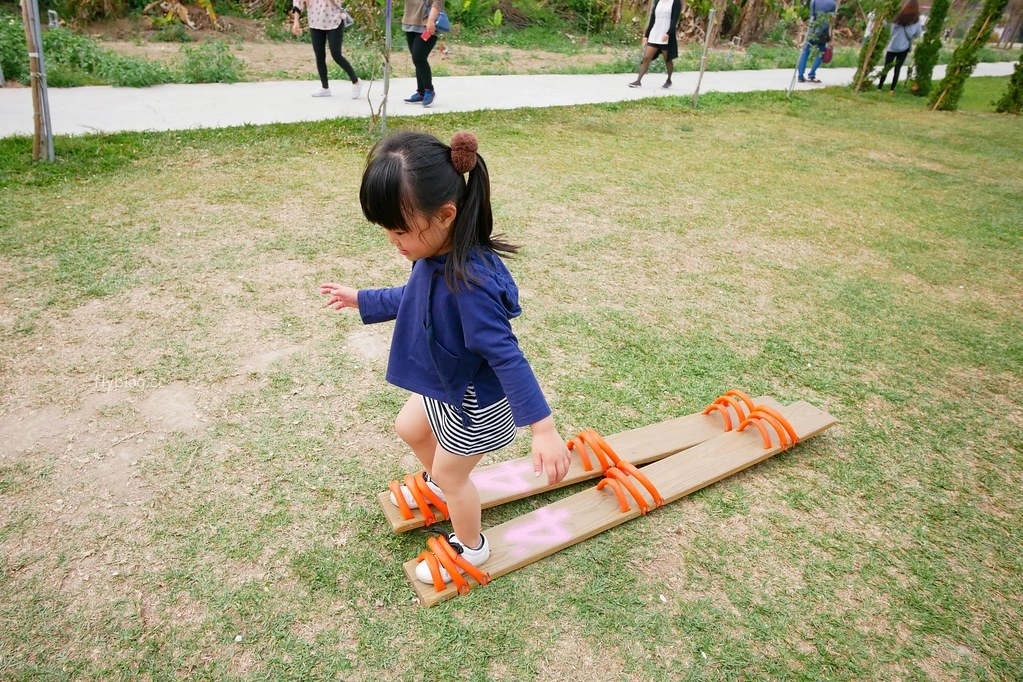 雲林古坑|古坑珍.粉紅城堡.水漾森林教堂:充滿浪漫氛圍的童話森林~粉紅城堡、大草原、彩虹步道、水漾森林,情侶約會和親子旅遊的好地方 @飛天璇的口袋