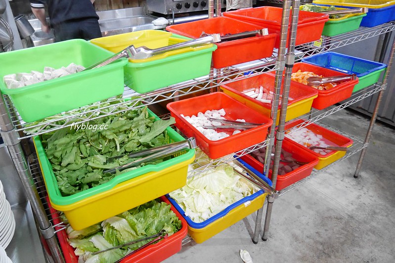 霸王羊肉爐┃台中南屯:$298元羊肉爐吃到飽,食材就是一分錢一分貨,適合吃飽不吃巧的人(夏天改成熱炒) @飛天璇的口袋