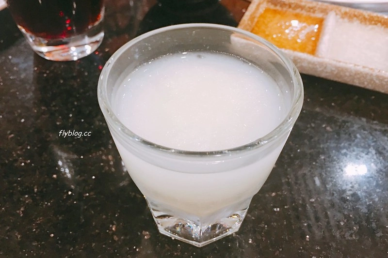 澄居烤物燒肉┃台中西區:有漂亮乾燥花打卡牆的燒肉店,台灣大道鄰近勤美誠品商圈 @飛天璇的口袋