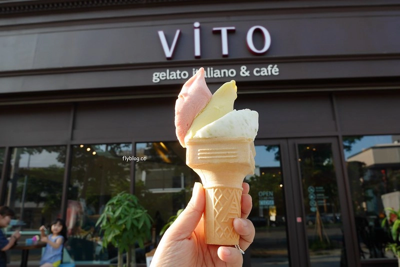 Vito義式冰淇淋┃台中南屯:來自日本福岡的冰淇淋專賣店,主打新鮮水果口味,超好拍的網美打卡牆 @飛天璇的口袋