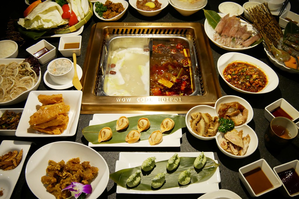 【台中中區】瓦庫麻辣鍋,瓦庫道地重慶麻辣火鍋,享受四川寬窄巷子用餐氛圍 @飛天璇的口袋