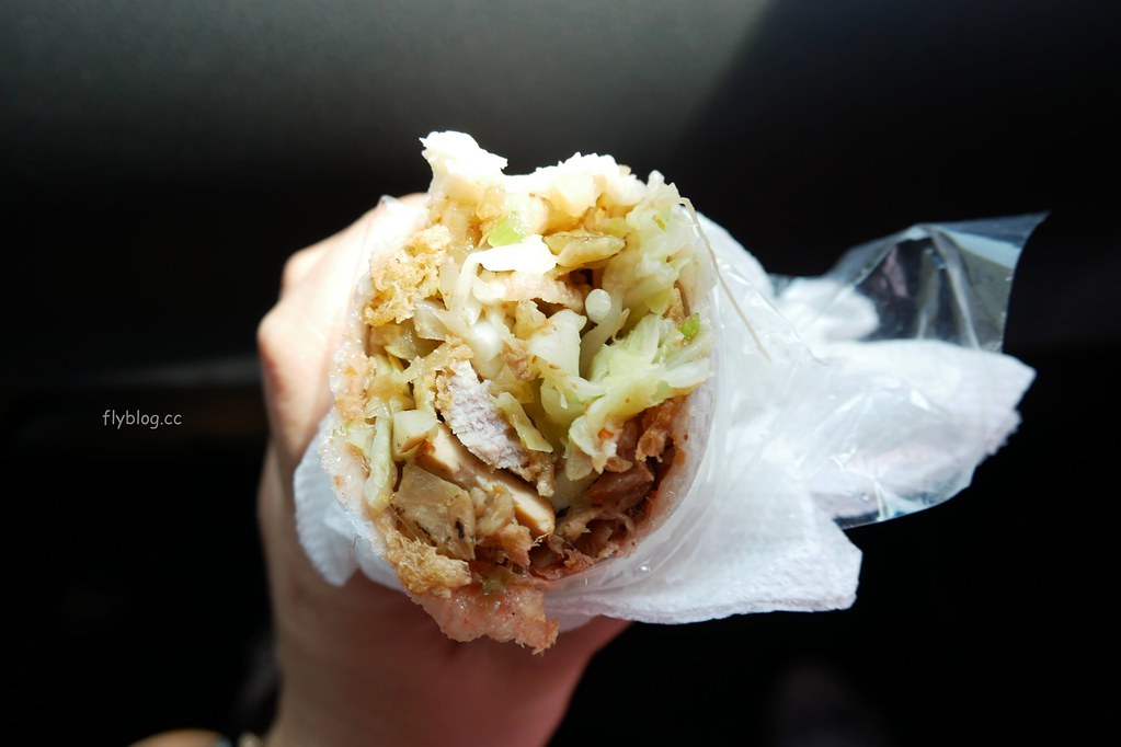 台中西區|游記手工潤餅,第五市場排隊潤餅店,皮薄料多真材實換的好味道 @飛天璇的口袋