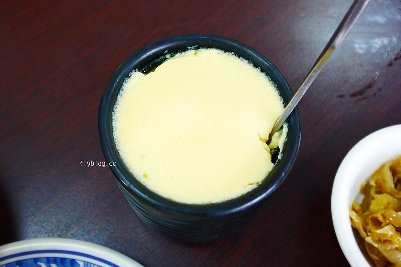 南屯蕭爌肉飯┃台中南屯:台中最大的永春東路旗艦店,爌肉飯是台中人的早餐,道地小吃好吃又不貴 @飛天璇的口袋