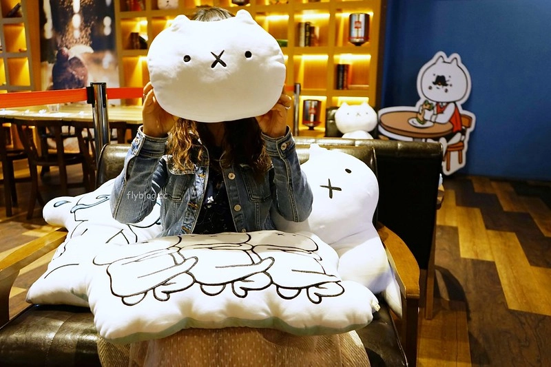 黛麗佐手義式餐廳┃台中后里:日本超夯「反應過激的貓」line貼圖期間限定,餐點表現不俗環境也很好拍,麗寶Outlet Mall美食餐廳推薦 @飛天璇的口袋