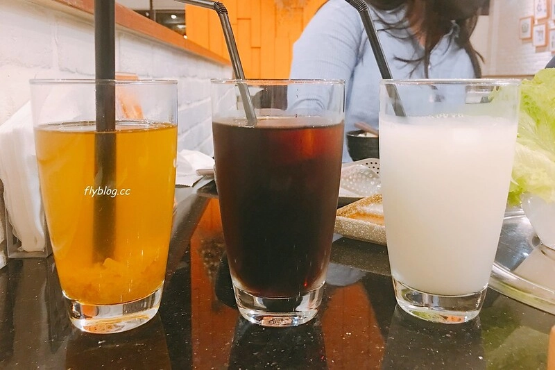 澄居烤物燒肉┃台中西區:有漂亮乾燥花打卡牆的燒肉店,台灣大道鄰近勤美誠品商圈 @飛天璇的口袋