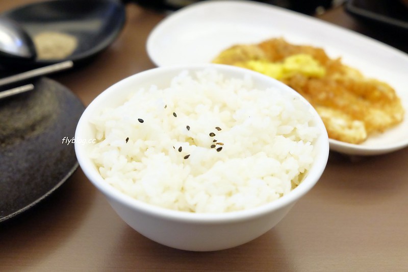 鮮度鍋物┃台中西屯:PTT上評價超高的小火鍋店,7種湯頭可以選擇,吃完立刻豎起姆指 @飛天璇的口袋