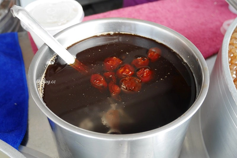 台中清水|樹下阿婆粉圓冰.紫雲嚴阿婆粉圓冰,手工製作的銅板美食 @飛天璇的口袋