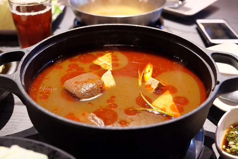 輕井澤火鍋:輕井澤崇德路分店悄悄開幕,北屯吃火鍋又多了一個好選擇 @飛天璇的口袋