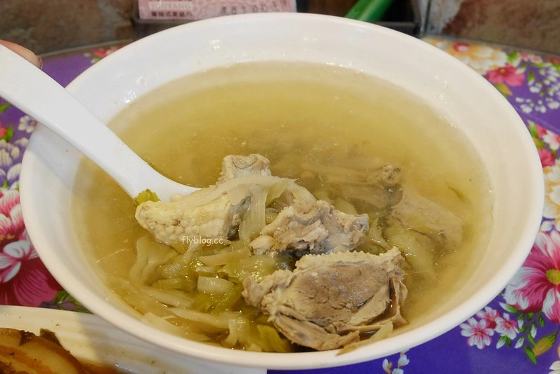 台中東勢|牛稼莊.現宰本土黃牛結合客家料理,米其林必比登推介東勢美食 @飛天璇的口袋