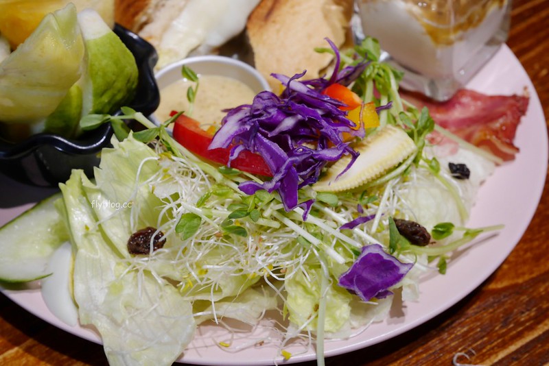 渣凳早午餐.Zha Deng:好吃又有質感的早午餐店,東區力行國小附近美食推薦 @飛天璇的口袋