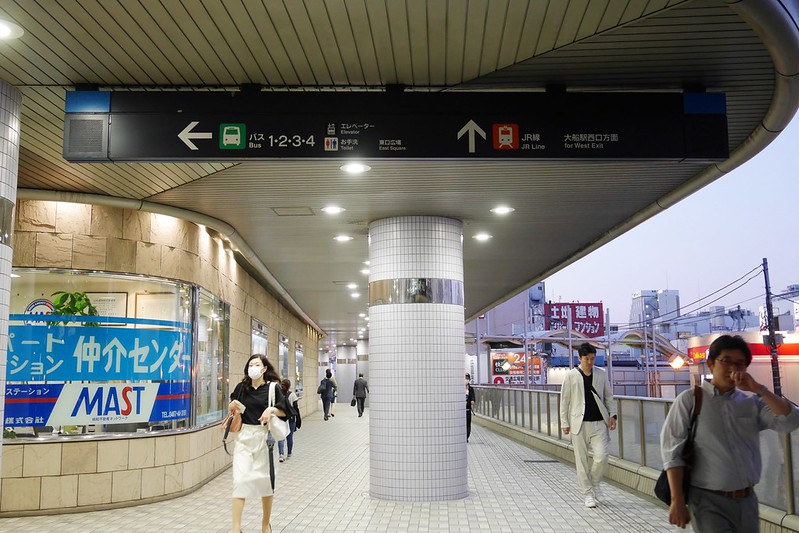 【日本神奈川】江南單軌電車!鎌倉~湘南江之島站-大船站”湘南單軌電車”初體驗,日本唯二懸掛式單軌電車 @飛天璇的口袋