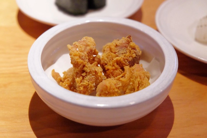 一笈壽司|輕井澤集團最新力作日式壽司品牌,公益路漂亮的清水模建築外觀 @飛天璇的口袋